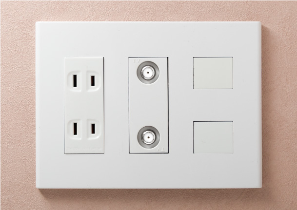 マルチメディアコンセント